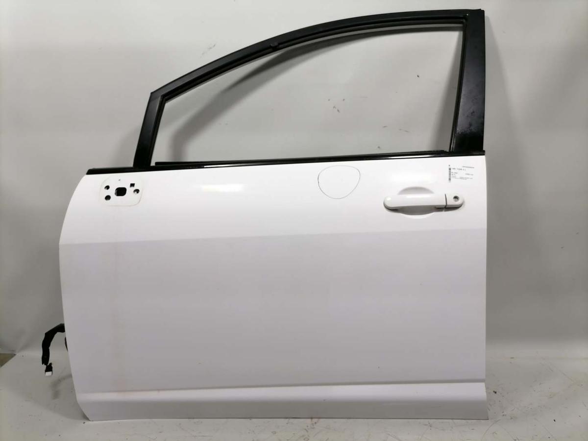 Nissan Tiida original Tür vorn links Weiß 5-Türer Fließheck Bj.2007